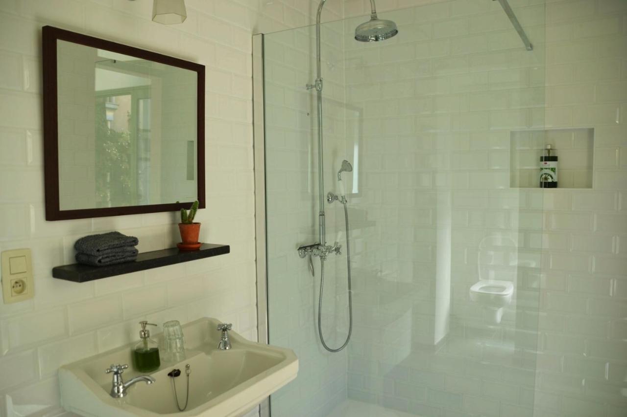 Quiet Apartment In Antwerp Near Parc - B&B Intermezzo - Business & Leisure Kültér fotó